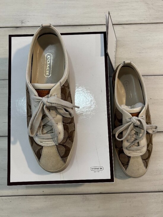 Coach Women's Melodie Signature C Low-top sneakers size 7.5. Like New!! - Picture 3 of 5